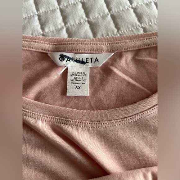 ATH50 Ladies long sleeve dressy blouse long sleeve with elastic to add a little - Picture 3 of 4